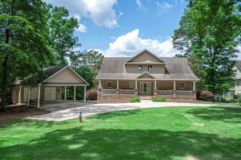 Elegant Waterside Family Retreat with Private Dock - Arley, Alabama