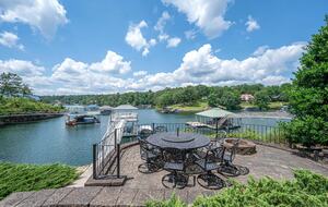 Elegant Waterside Family Retreat with Private Dock - Arley, Alabama