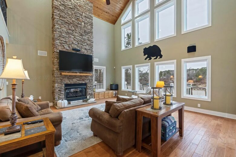 Elegant Waterside Family Retreat with Private Dock - Arley, Alabama