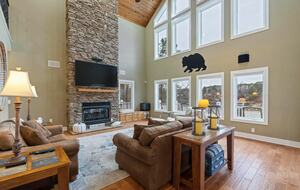 Elegant Waterside Family Retreat with Private Dock - Arley, Alabama