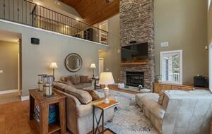 Elegant Waterside Family Retreat with Private Dock - Arley, Alabama