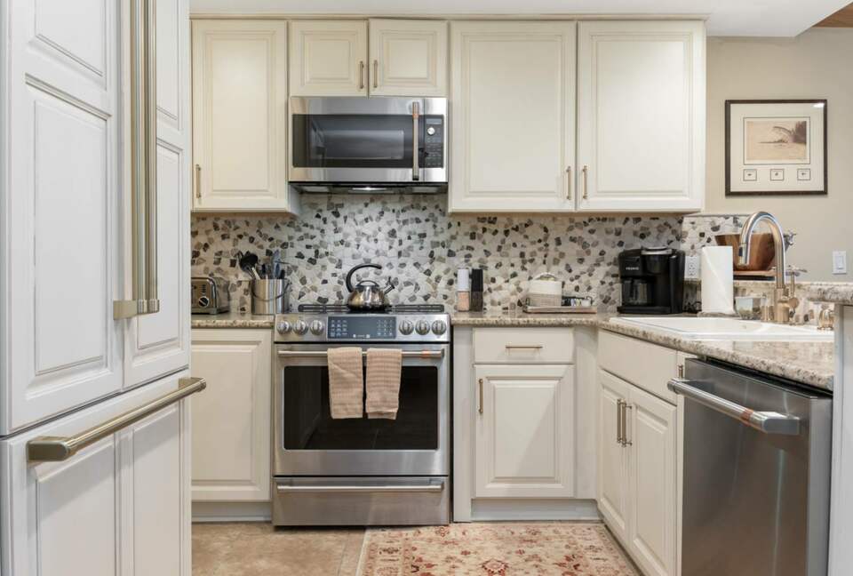 Modern Mountain Getaway Steps from Beaver Creek Village - Beaver Creek, Colorado