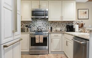 Modern Mountain Getaway Steps from Beaver Creek Village - Beaver Creek, Colorado