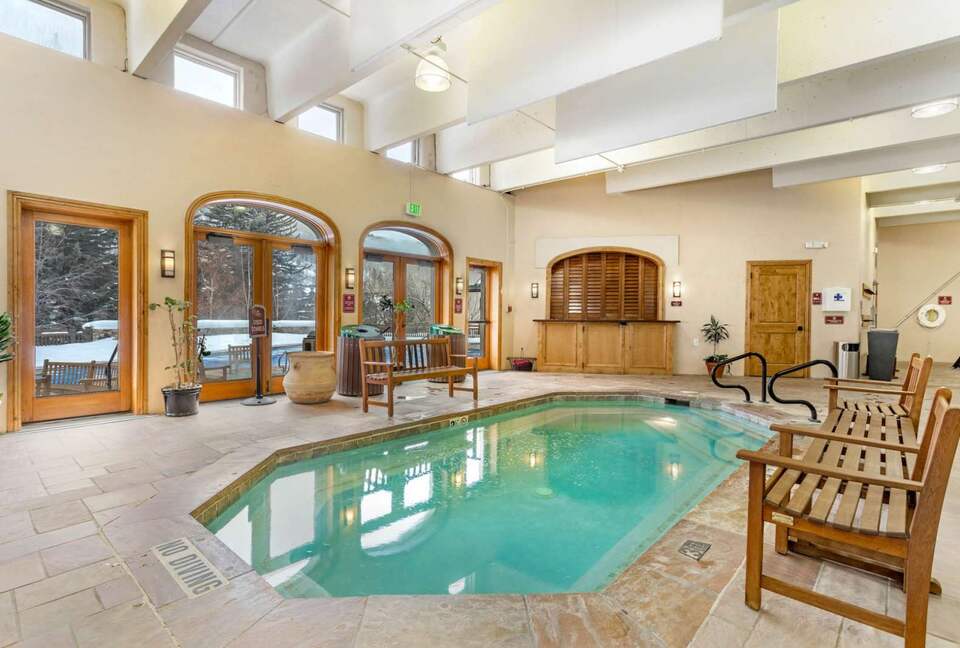 Modern Mountain Getaway Steps from Beaver Creek Village - Beaver Creek, Colorado