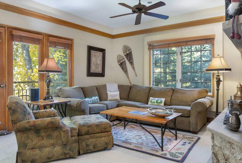 Modern Mountain Getaway Steps from Beaver Creek Village - Beaver Creek, Colorado