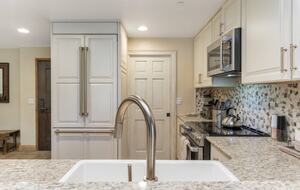 Modern Mountain Getaway Steps from Beaver Creek Village - Beaver Creek, Colorado