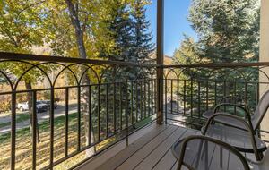 Modern Mountain Getaway Steps from Beaver Creek Village - Beaver Creek, Colorado