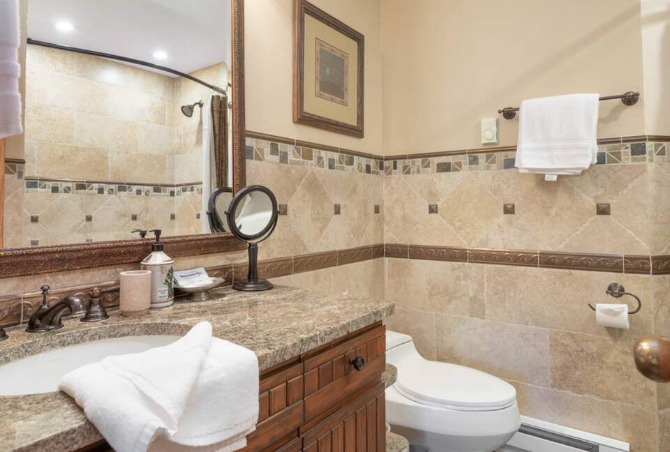 Modern Mountain Getaway Steps from Beaver Creek Village - Beaver Creek, Colorado