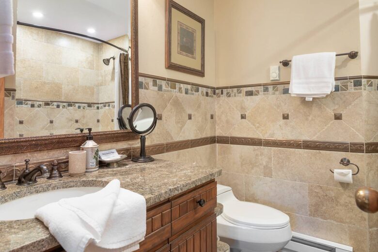 Modern Mountain Getaway Steps from Beaver Creek Village - Beaver Creek, Colorado