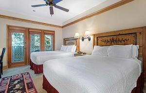 Modern Mountain Getaway Steps from Beaver Creek Village - Beaver Creek, Colorado