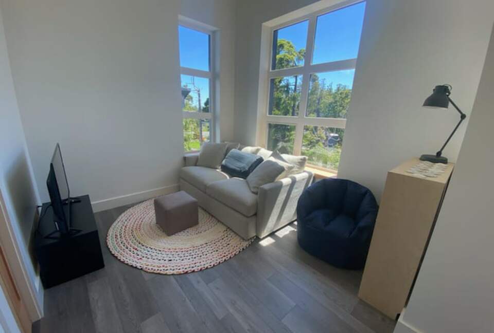 Luxury West Coast Haven Steps From the Wild Pacific Trail - Ucluelet, Canada