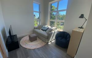 Luxury West Coast Haven Steps from Pacific Rim Park - Ucluelet, Canada