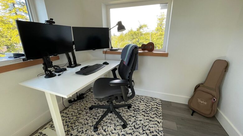 Luxury West Coast Haven Steps From the Wild Pacific Trail - Ucluelet, Canada