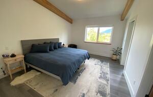 Luxury West Coast Haven Steps from Pacific Rim Park - Ucluelet, Canada