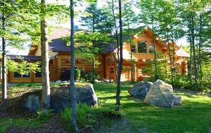 Quebec Luxury Log Home - Mille Isles, Canada
