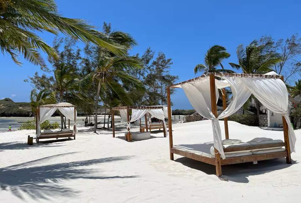 Oceanfront Elegance in the Heart of Watamu - Watamu, Kenya