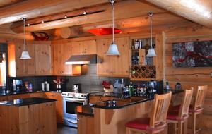 Quebec Luxury Log Home - Mille Isles, Canada