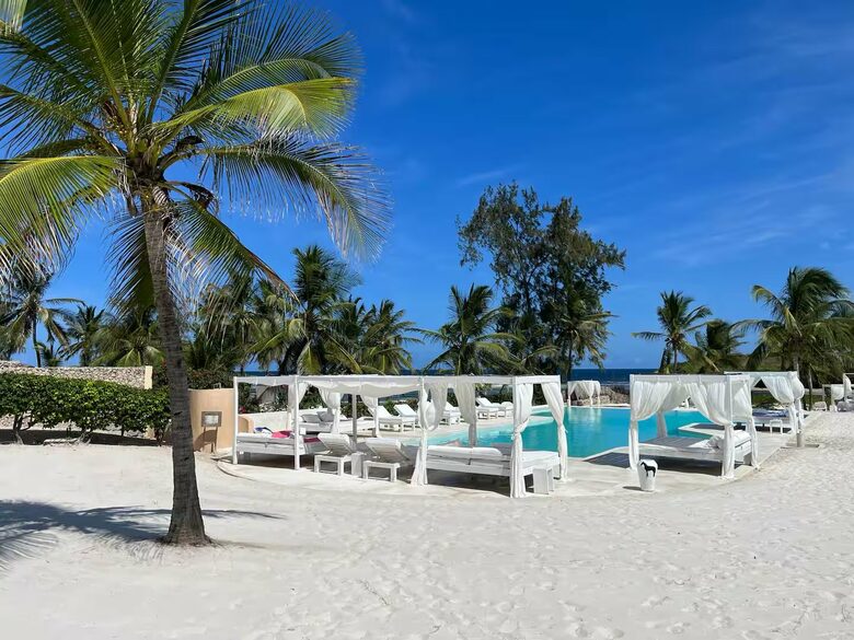 Oceanfront Elegance in the Heart of Watamu - Watamu, Kenya