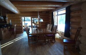 Quebec Luxury Log Home - Mille Isles, Canada