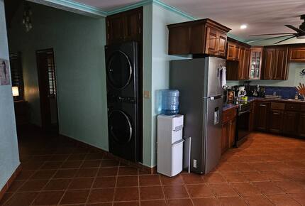 Tropical Beachfront Haven in West Bay - West Bay, Honduras