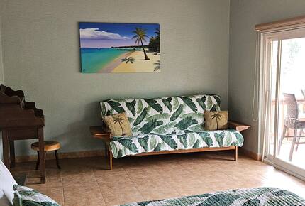 Tropical Beachfront Haven in West Bay - West Bay, Honduras