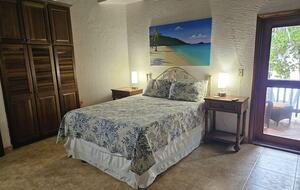 Tropical Beachfront Haven in West Bay - West Bay, Honduras