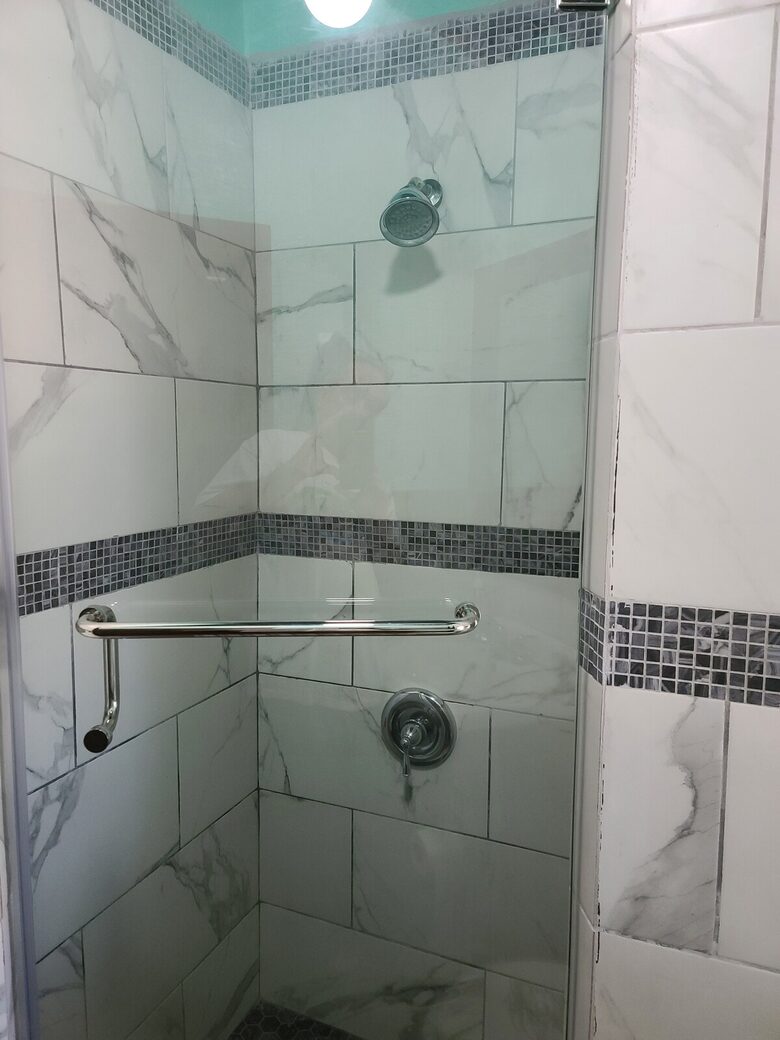 Tropical Beachfront Haven in West Bay - West Bay, Honduras