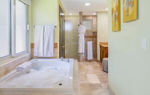 Modern Two-Bedroom Retreat Near El Médano Beach - Cabo San Lucas, Mexico