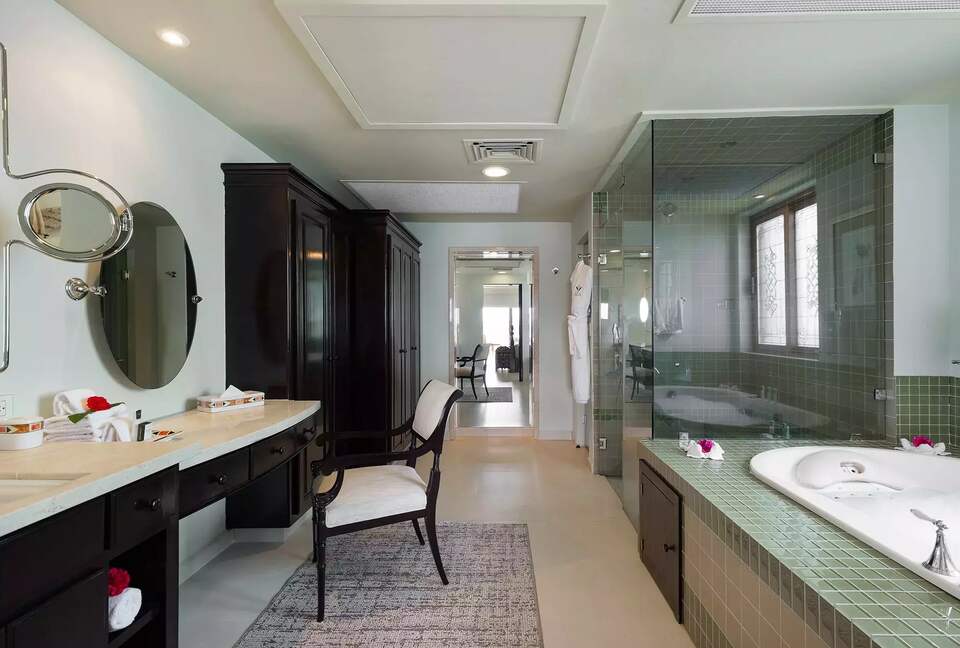 Modern Two-Bedroom Retreat Near El Médano Beach - Cabo San Lucas, Mexico