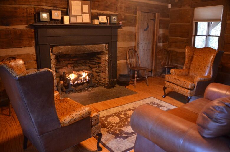 Elegant Country Escape in North Carolina’s Blue Ridge - Weaverville, North Carolina