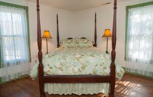 Elegant Country Escape in North Carolina’s Blue Ridge - Weaverville, North Carolina