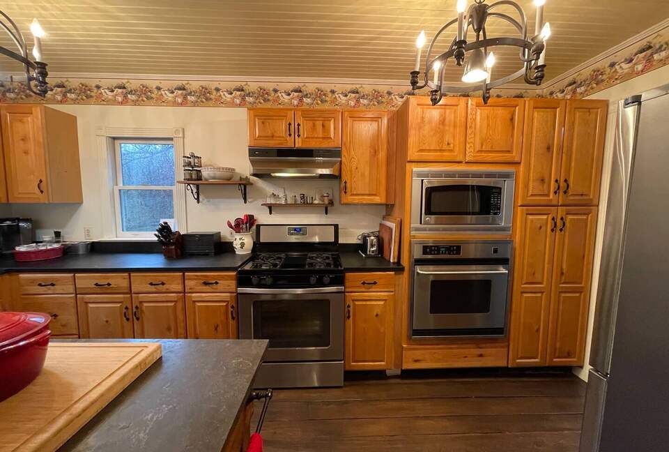 Elegant Country Escape in North Carolina’s Blue Ridge - Weaverville, North Carolina