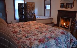 Elegant Country Escape in North Carolina’s Blue Ridge - Weaverville, North Carolina