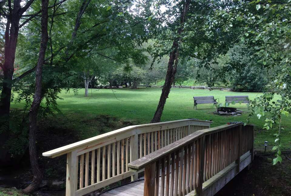 Elegant Country Escape in North Carolina’s Blue Ridge - Weaverville, North Carolina