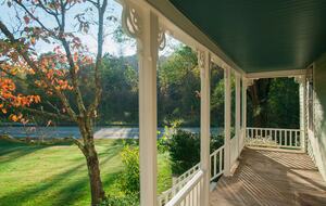 Elegant Country Escape in North Carolina’s Blue Ridge - Weaverville, North Carolina