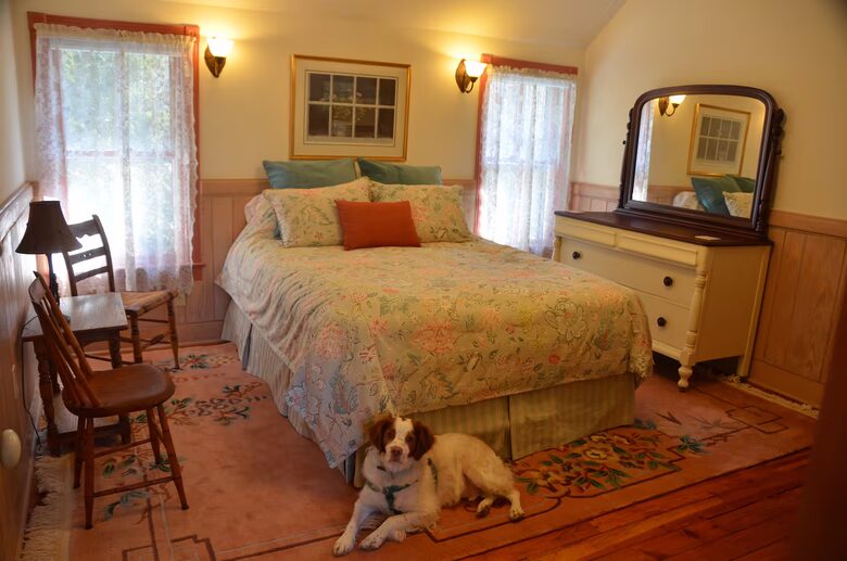 Elegant Country Escape in North Carolina’s Blue Ridge - Weaverville, North Carolina