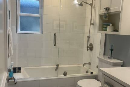 Elegant Monterey Bay Escape in Historic Capitola - Capitola, California