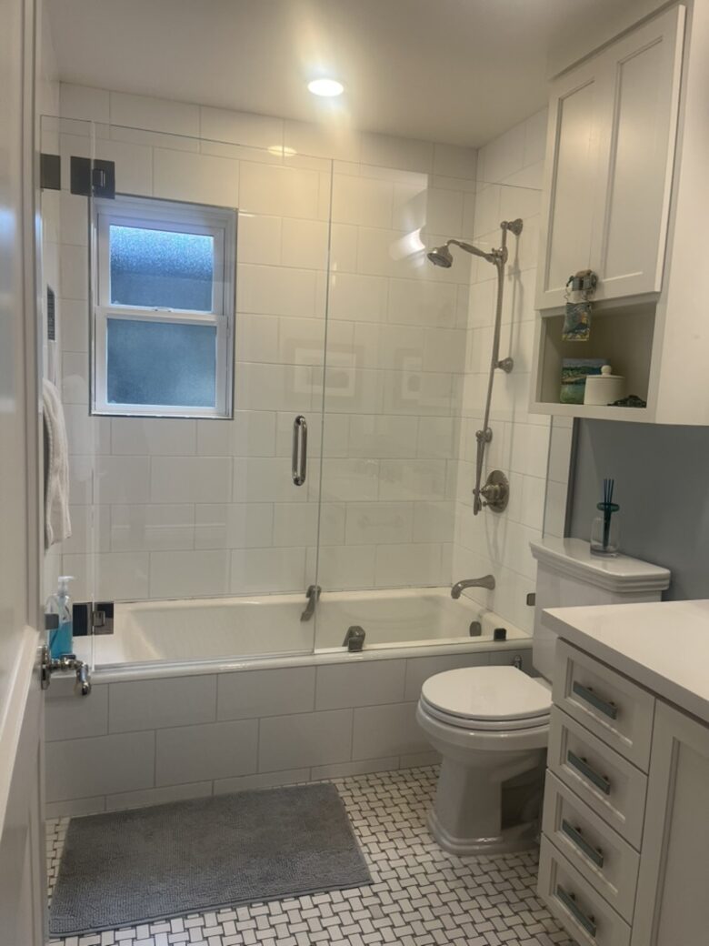 Elegant Monterey Bay Escape in Historic Capitola - Capitola, California