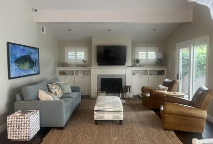 Elegant Monterey Bay Escape in Historic Capitola - Capitola, California