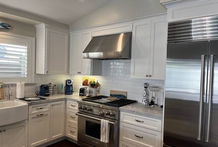 Elegant Monterey Bay Escape in Historic Capitola - Capitola, California