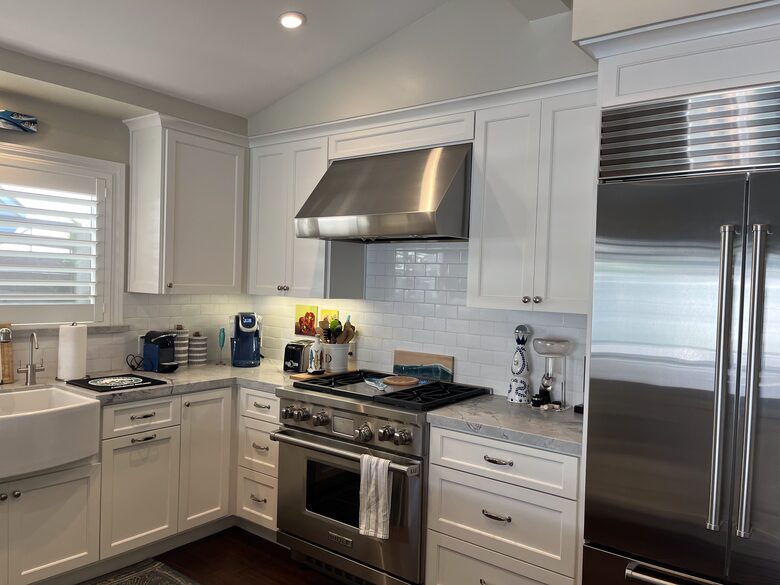 Elegant Monterey Bay Escape in Historic Capitola - Capitola, California