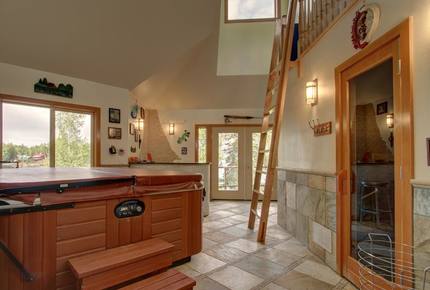 Blue Lantern Lodge - Big Lake, Alaska