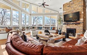 Architectural Masterpiece with Panoramic Lake Views & Concierge Service - Statesville, North Carolina