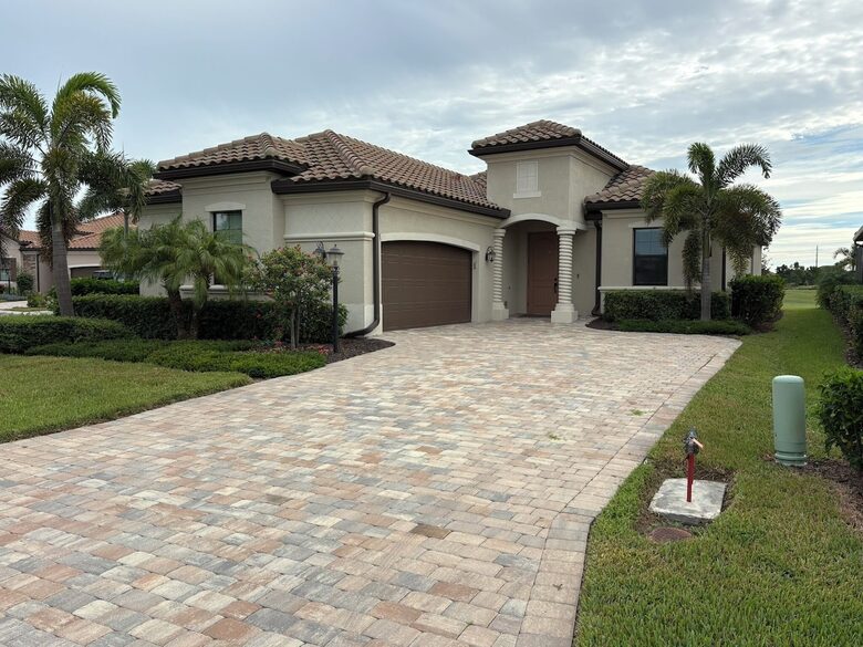Stylish Lakewood National Home Overlooking the 7th Hole - Bradenton, Florida