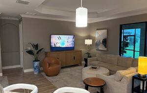 Stylish Lakewood National Home Overlooking the 7th Hole - Bradenton, Florida