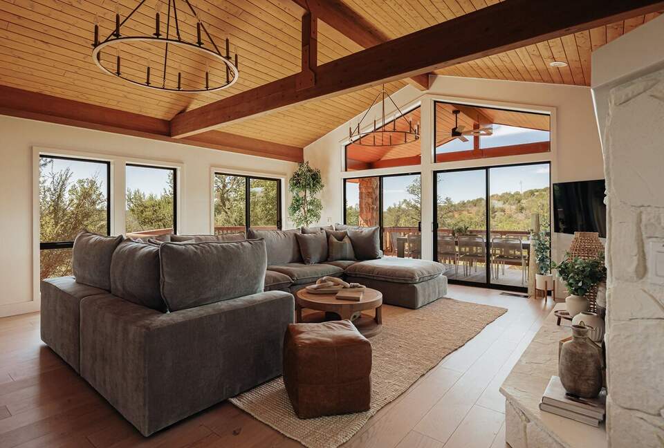 Modern Desert Retreat on 2.6 Acres With Forest Access - Sedona, Arizona
