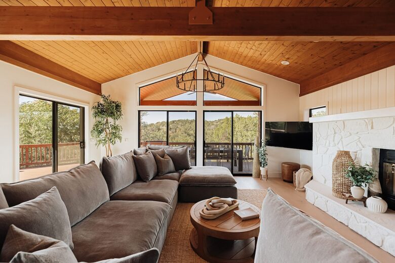 Modern Desert Retreat on 2.6 Acres With Forest Access - Sedona, Arizona