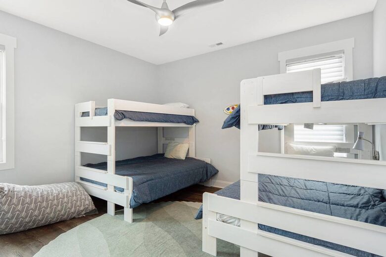 Bunk room with access to hall full bath