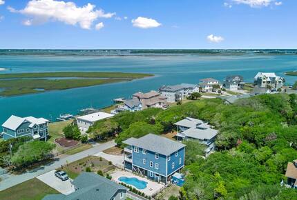 Modern Family Home Steps from Emerald Isle’s Shore - Emerald Isle, North Carolina