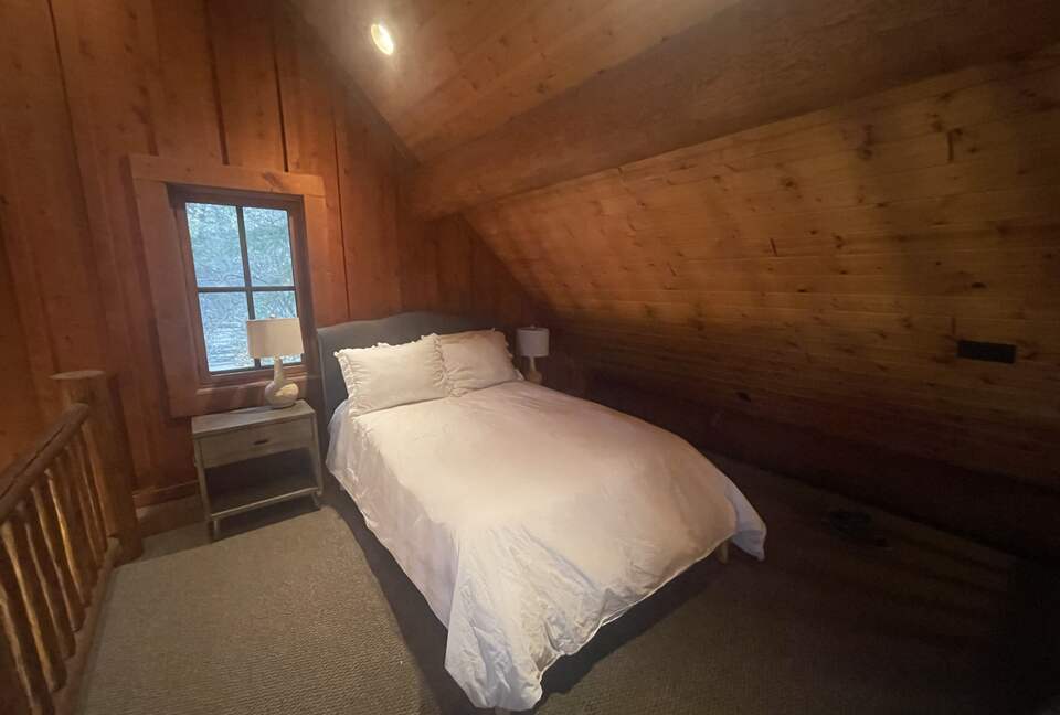 Waterfront Log Home with Mountain Views & Cozy Charm - West Glacier, Montana